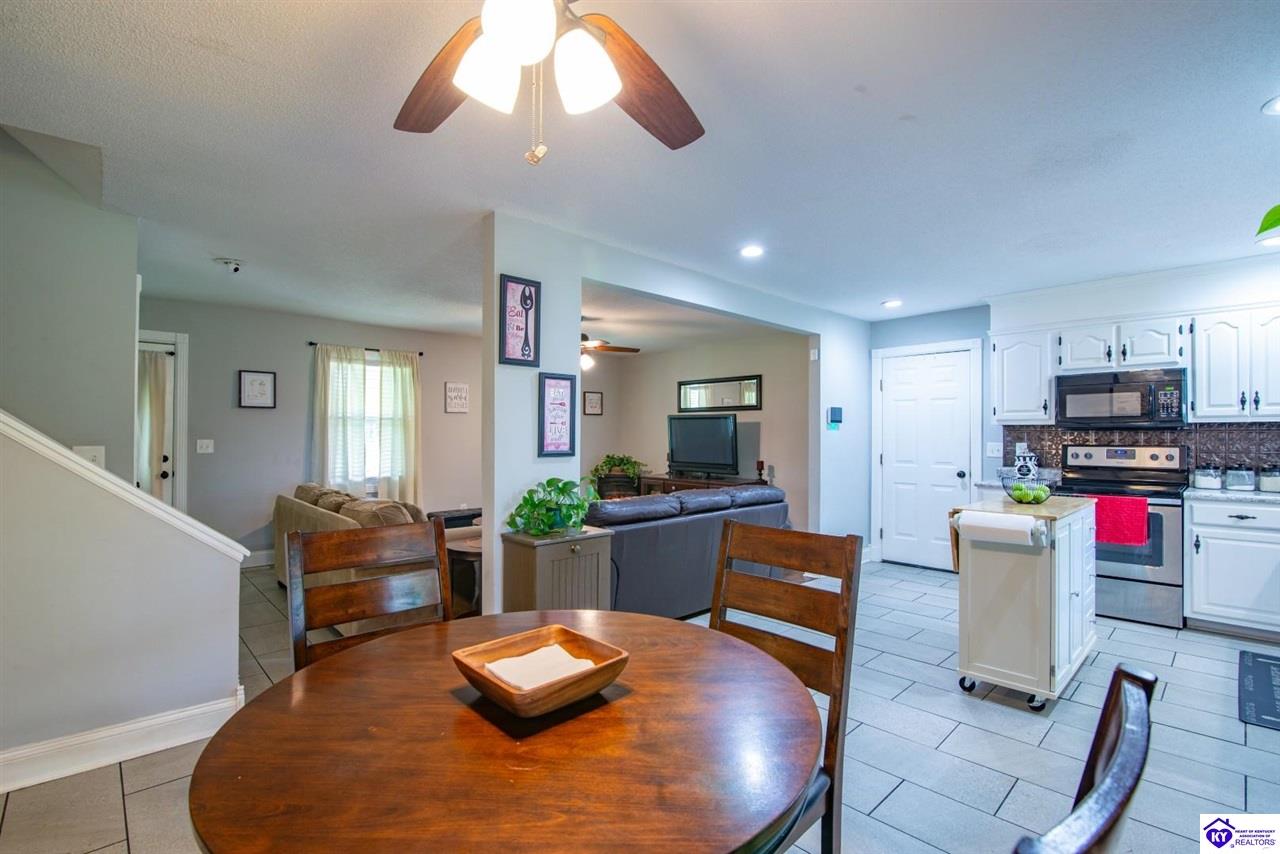 Listing Picture 395 Poplar Trace Elizabethtown, KY 42701 MLS HK25001792