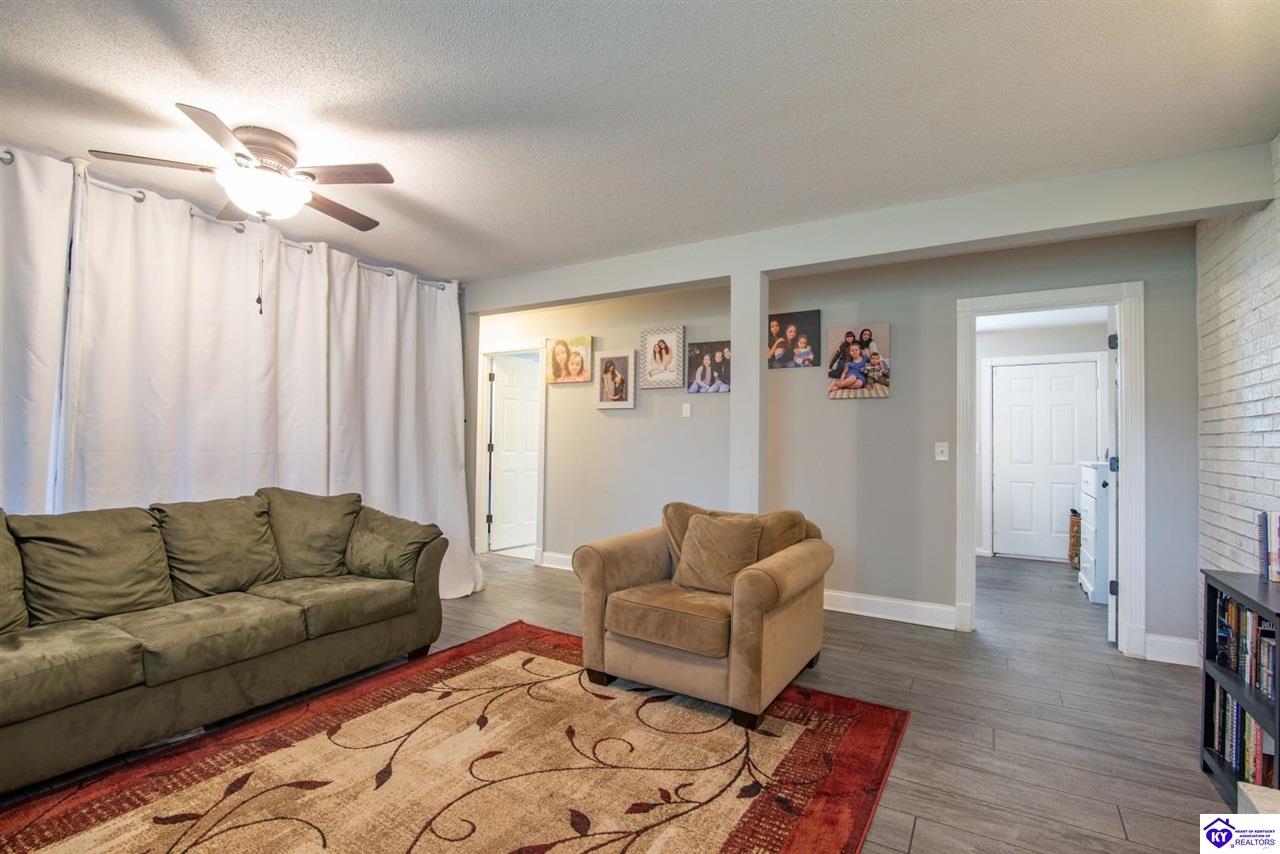 Listing Picture 395 Poplar Trace Elizabethtown, KY 42701 MLS HK25001792