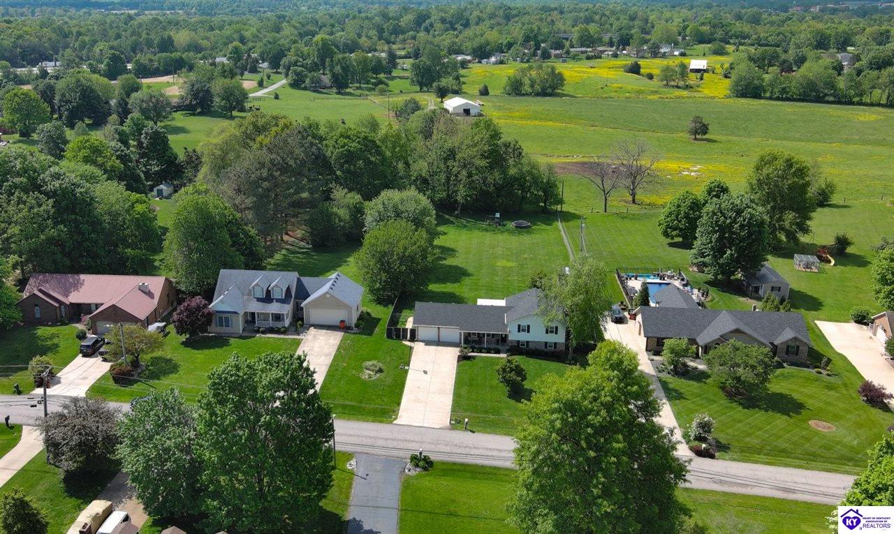 Listing Picture 395 Poplar Trace Elizabethtown, KY 42701 MLS HK25001792