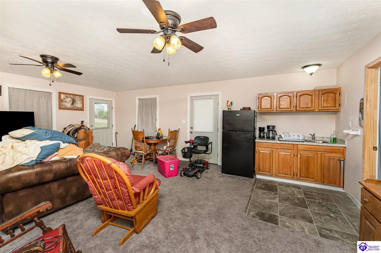 Listing Picture 3186 Bardstown Road Hodgenville, KY 42748 MLS HK25001799