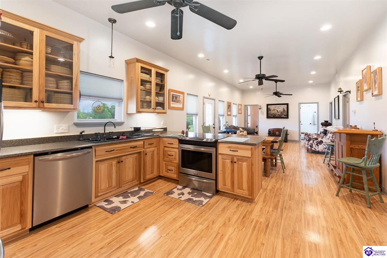 Listing Picture 3186 Bardstown Road Hodgenville, KY 42748 MLS HK25001799