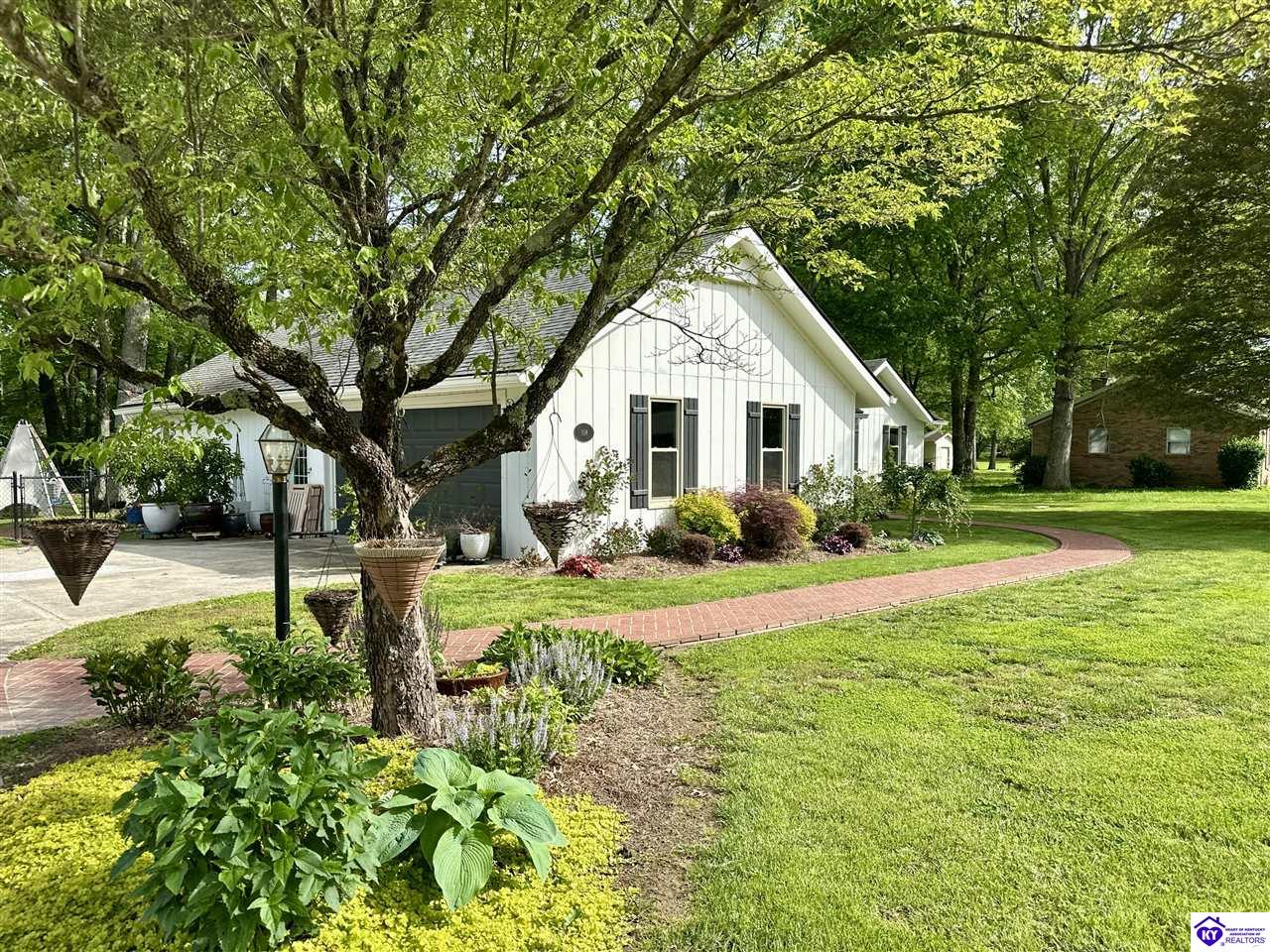 Listing Picture 108 Wellington Park Campbellsville, KY 42718 MLS HK25001800