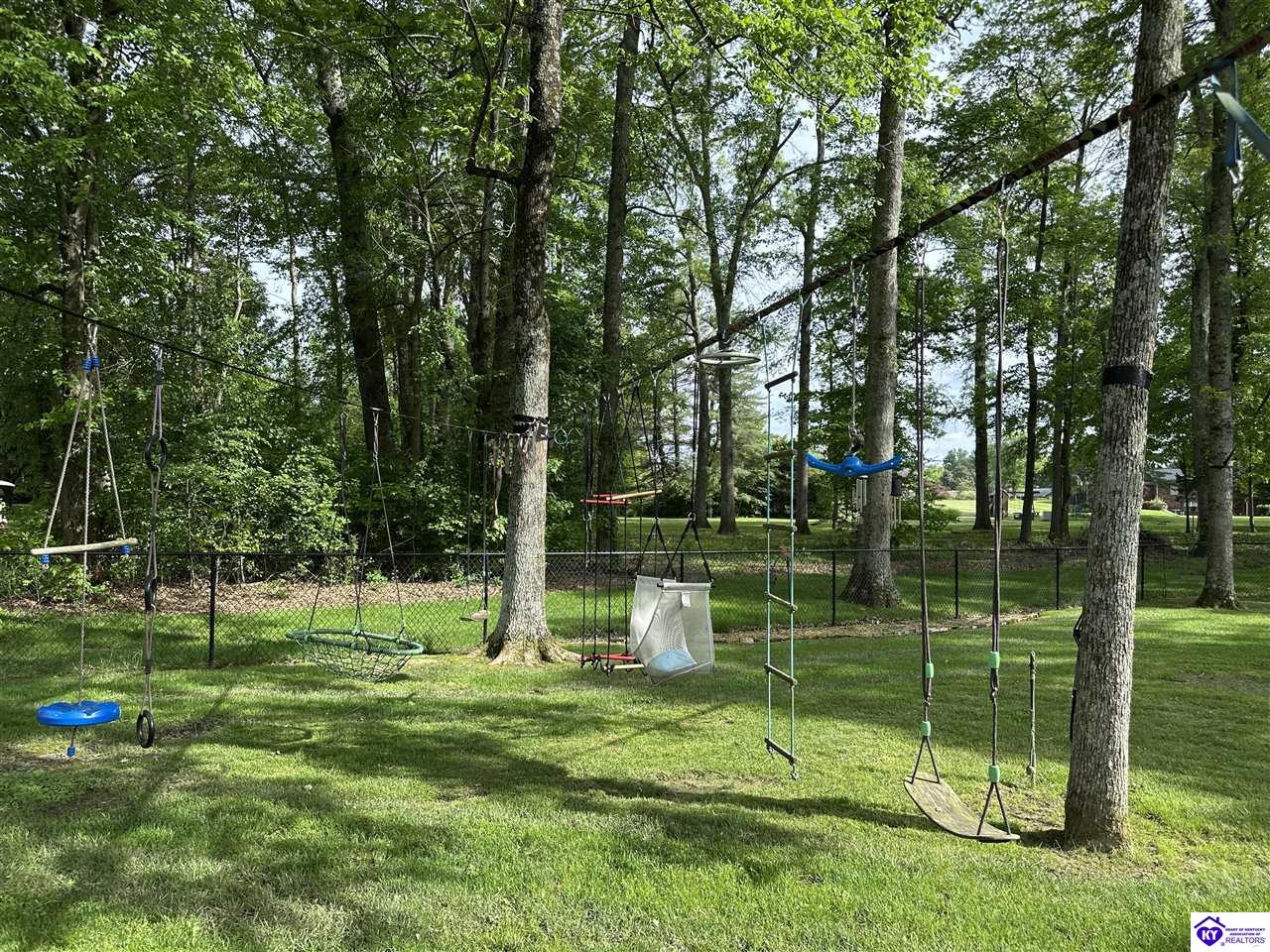 Listing Picture 108 Wellington Park Campbellsville, KY 42718 MLS HK25001800