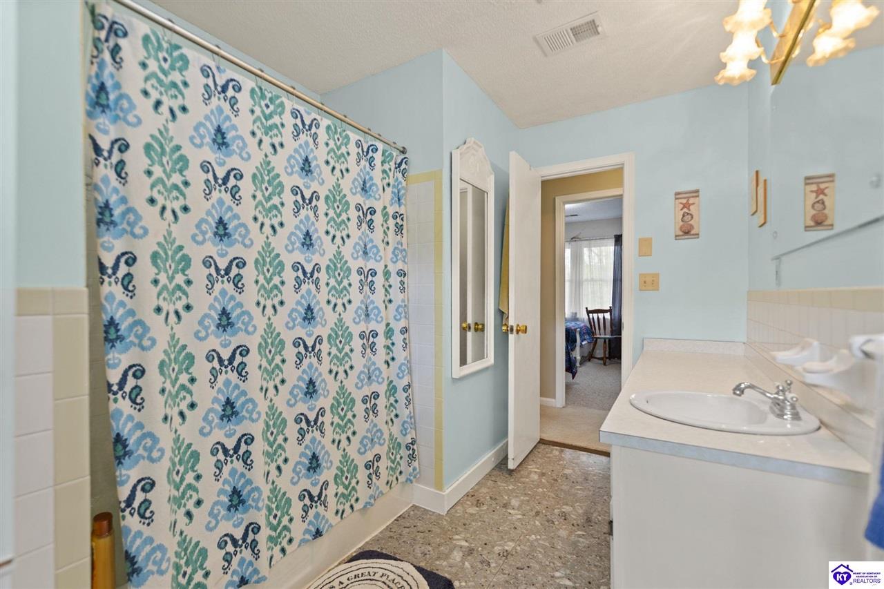 Listing Picture 4925 Youngers Creek Road New Haven, KY 40051 MLS HK25001823