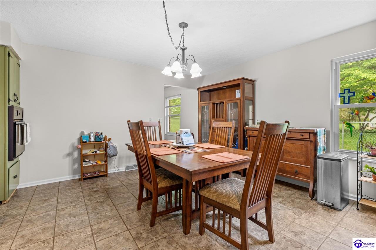 Listing Picture 508 Rose Creek Drive Radcliff, KY 40160 MLS HK25001826