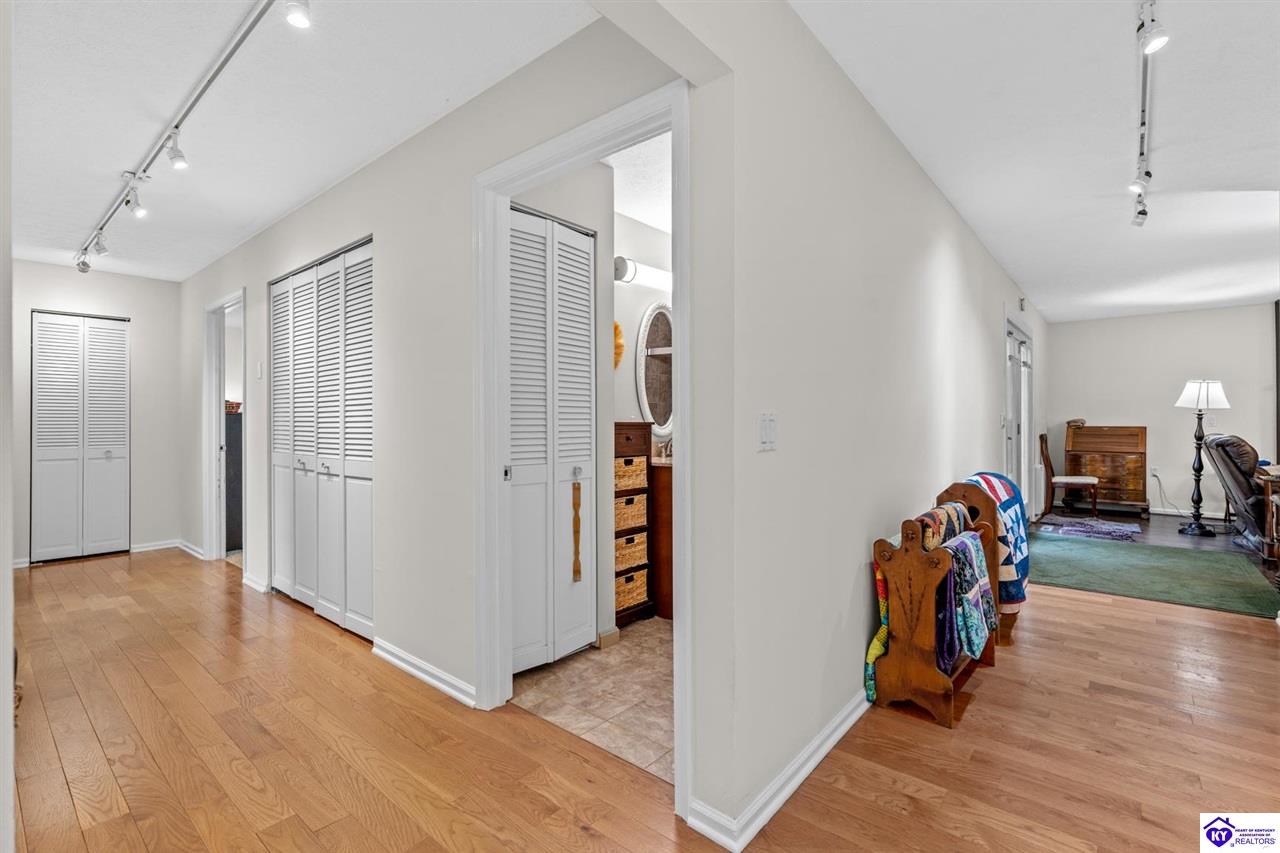 Listing Picture 508 Rose Creek Drive Radcliff, KY 40160 MLS HK25001826