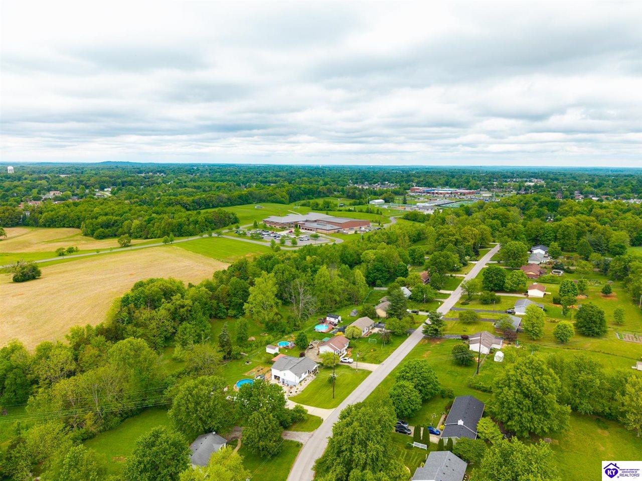 Listing Picture 508 Rose Creek Drive Radcliff, KY 40160 MLS HK25001826