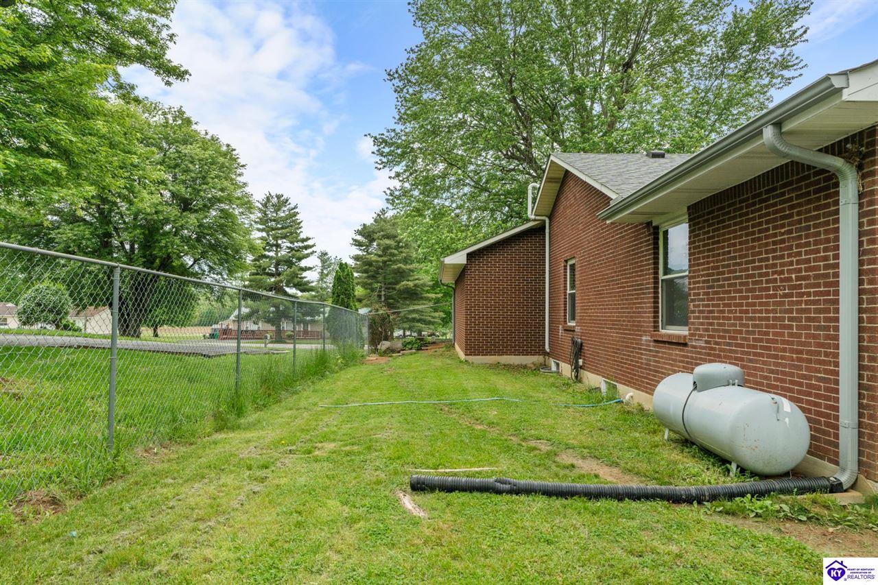 Listing Picture 508 Rose Creek Drive Radcliff, KY 40160 MLS HK25001826