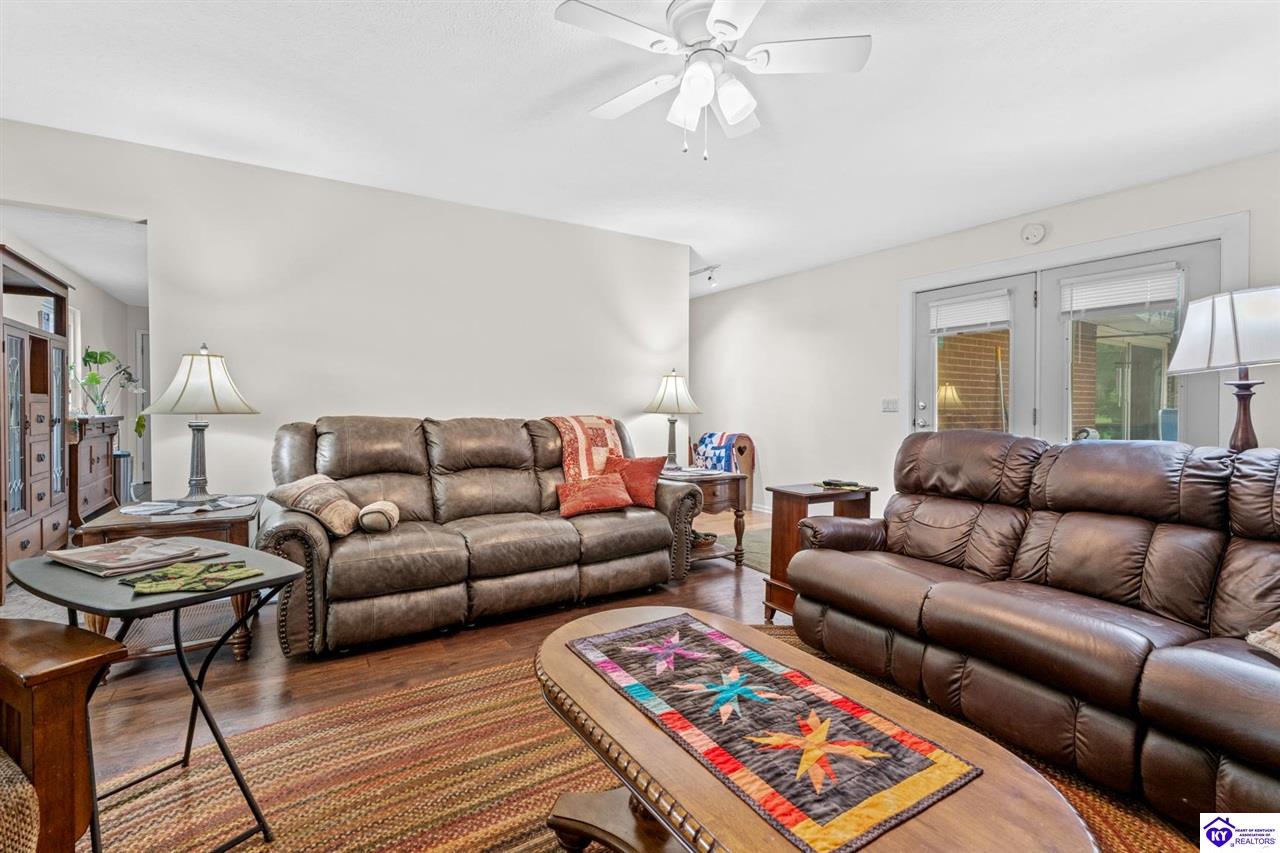 Listing Picture 508 Rose Creek Drive Radcliff, KY 40160 MLS HK25001826