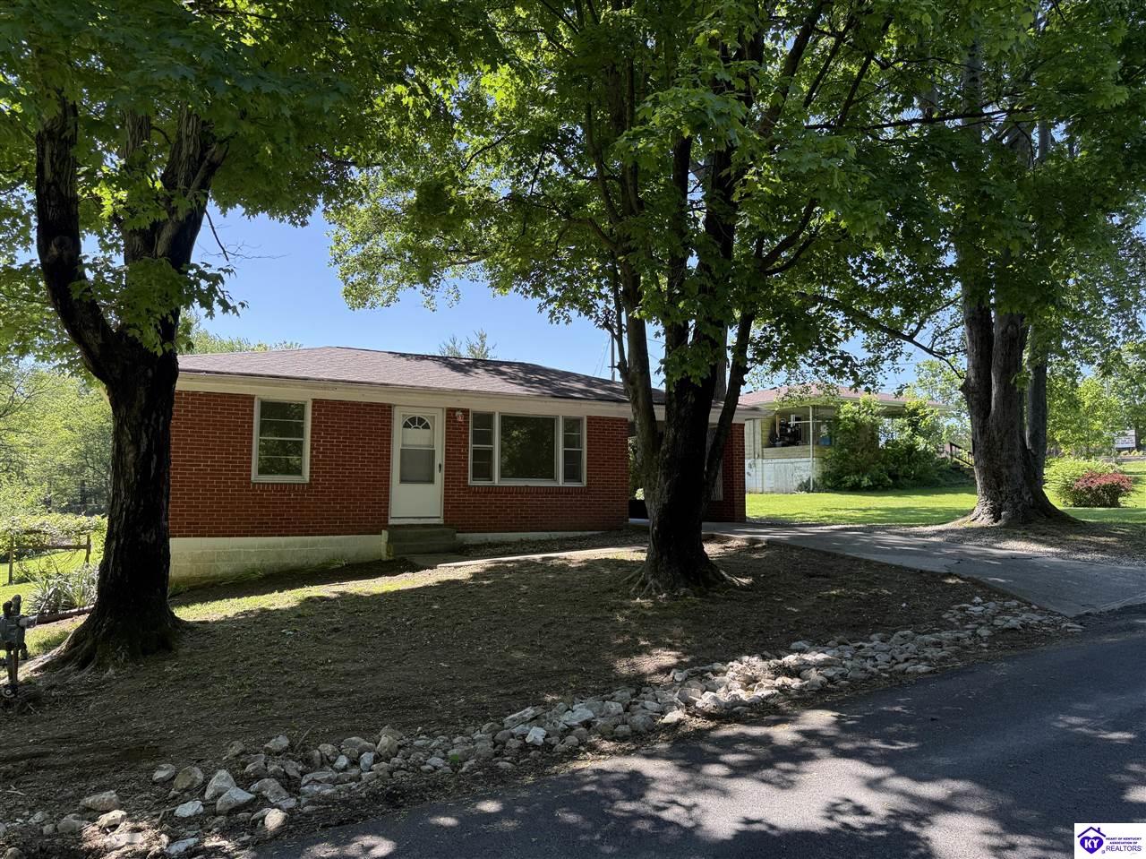 Listing Picture 30 Russell Road Vine Grove, KY 40175 MLS HK25001828