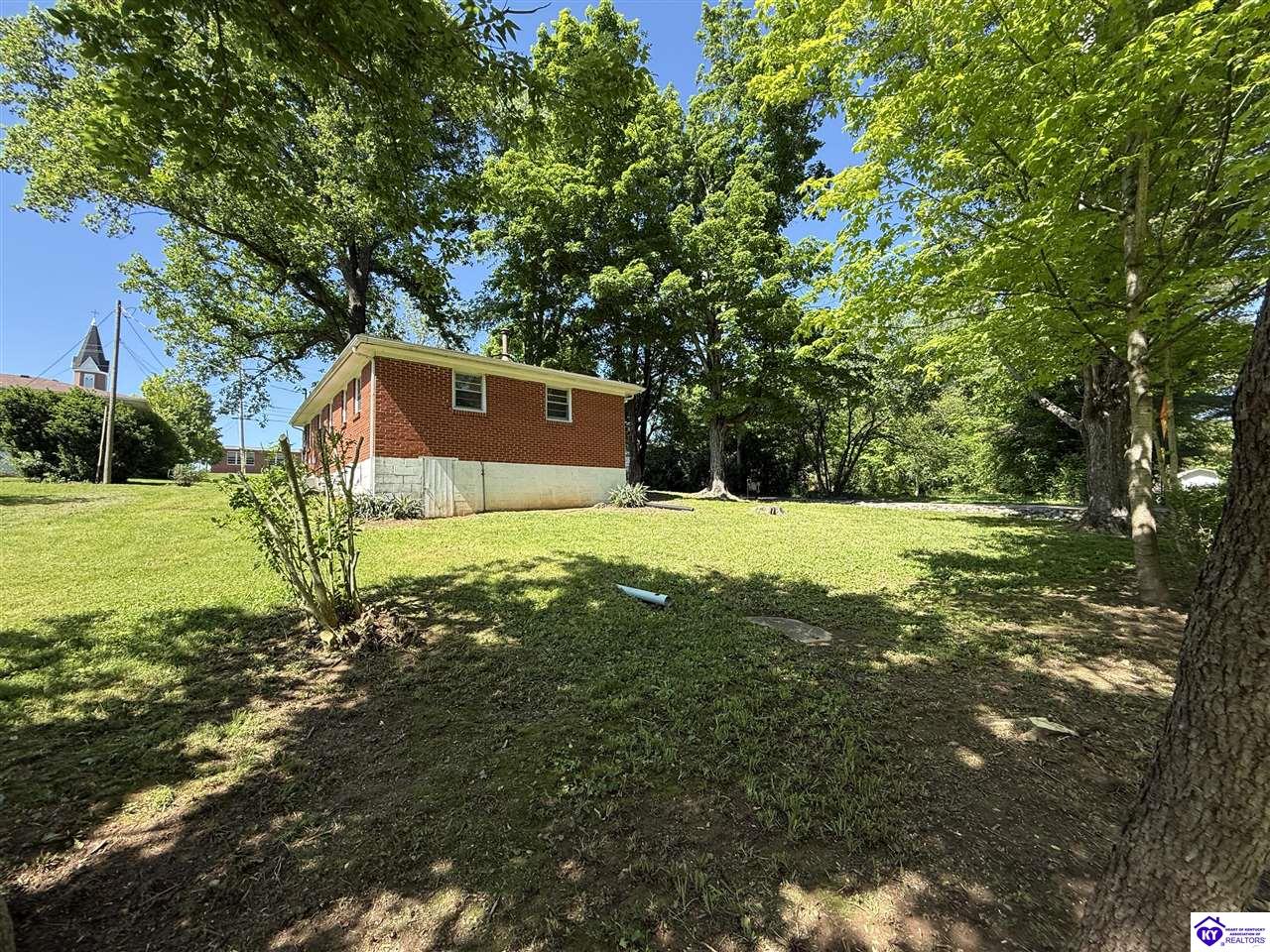 Listing Picture 30 Russell Road Vine Grove, KY 40175 MLS HK25001828