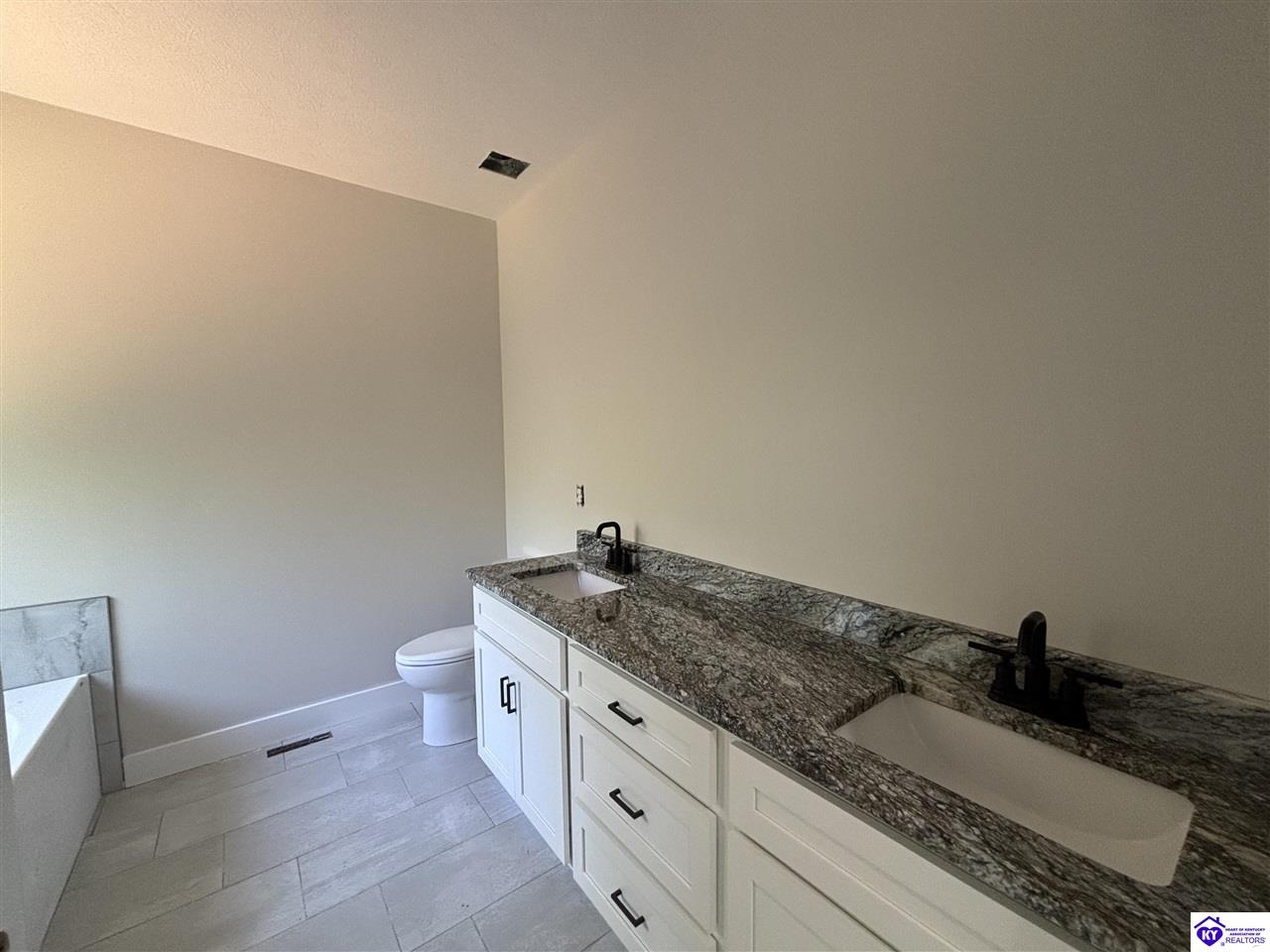 Listing Picture 181 White Pine Lane Brandenburg, KY 40108 MLS HK25001829