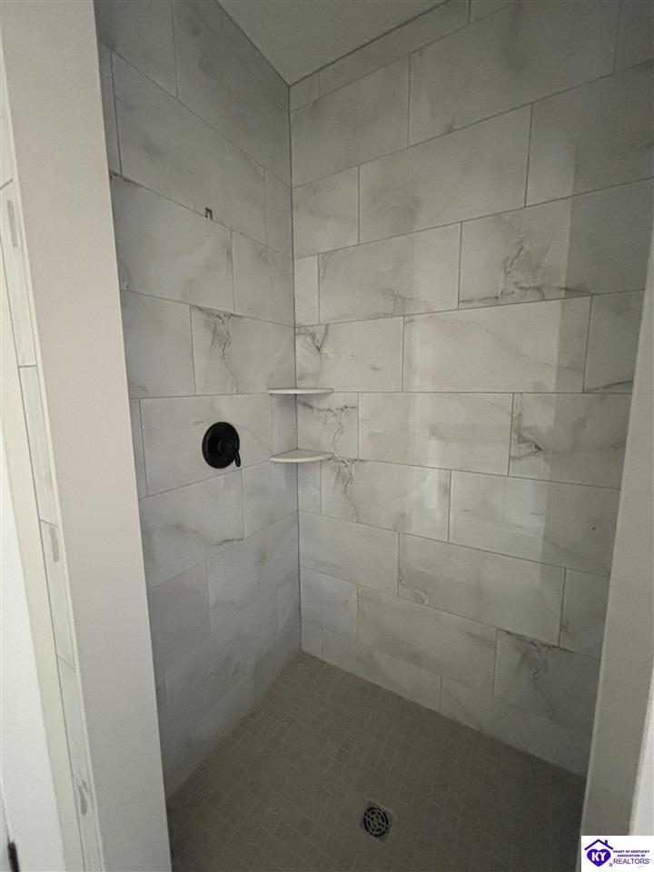 Listing Picture 181 White Pine Lane Brandenburg, KY 40108 MLS HK25001829