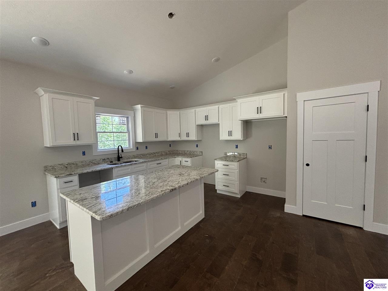 Listing Picture 181 White Pine Lane Brandenburg, KY 40108 MLS HK25001829