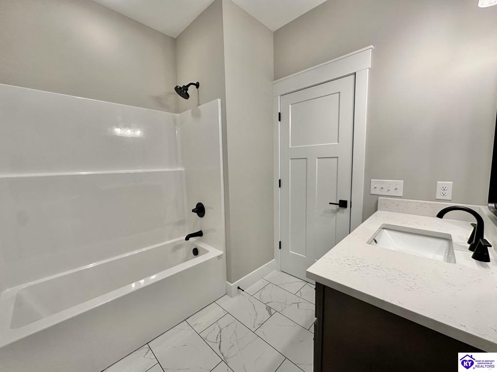 Listing Picture 320 Akridge Road Campbellsville, KY 42718 MLS HK25001840