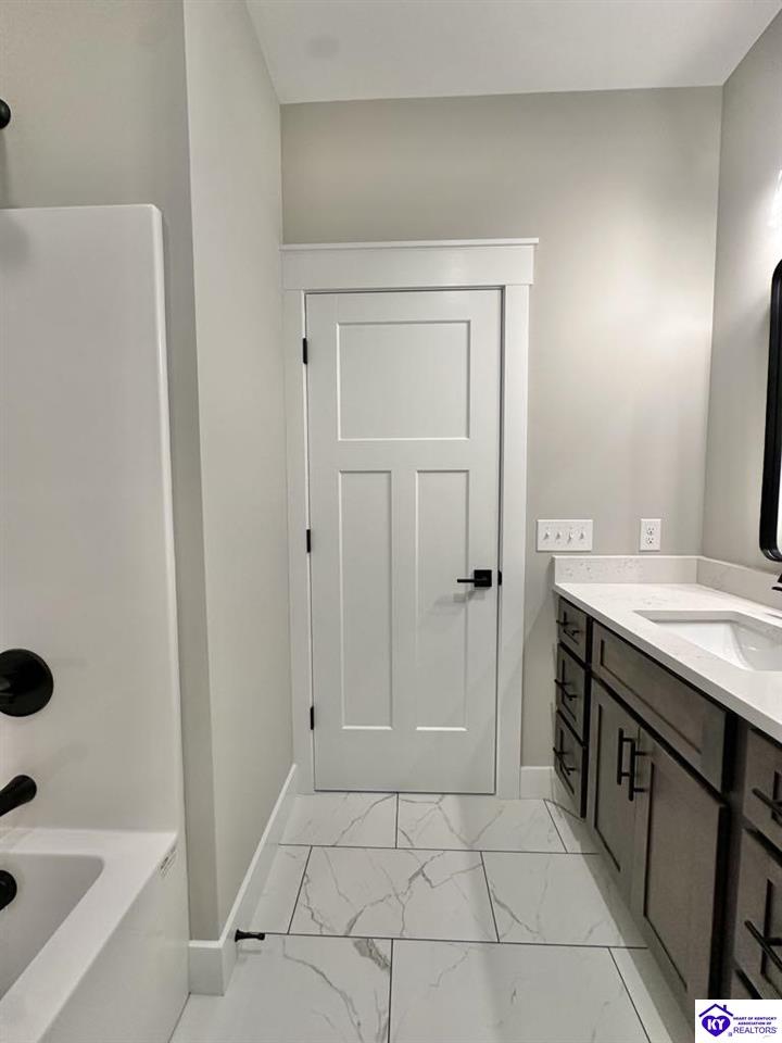 Listing Picture 320 Akridge Road Campbellsville, KY 42718 MLS HK25001840