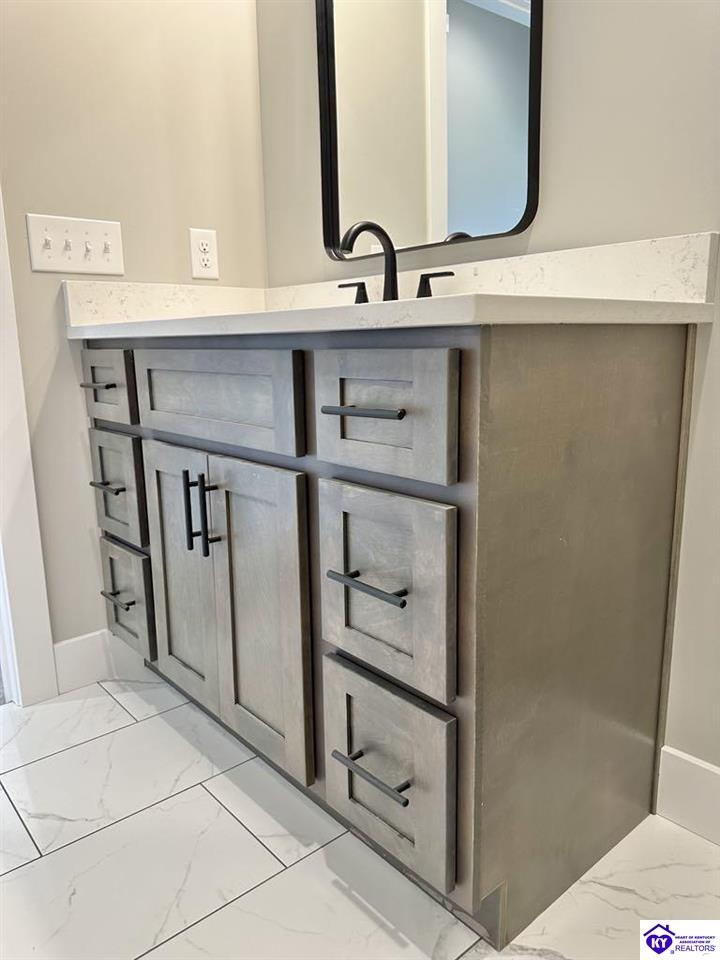 Listing Picture 320 Akridge Road Campbellsville, KY 42718 MLS HK25001840