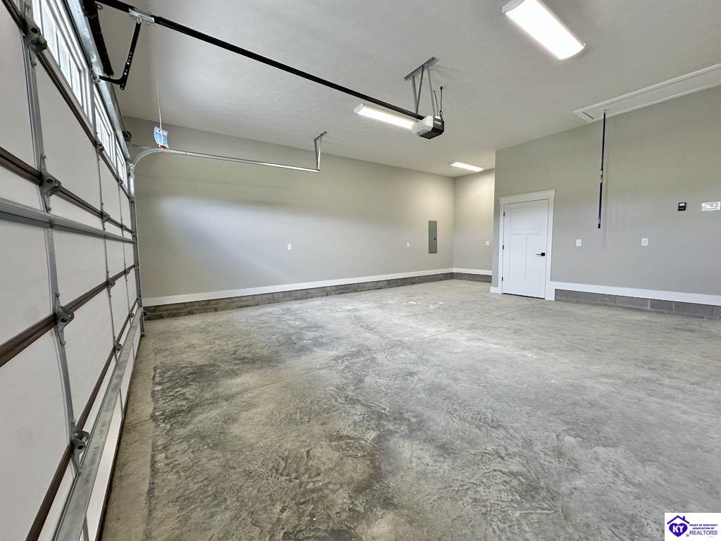 Listing Picture 320 Akridge Road Campbellsville, KY 42718 MLS HK25001840