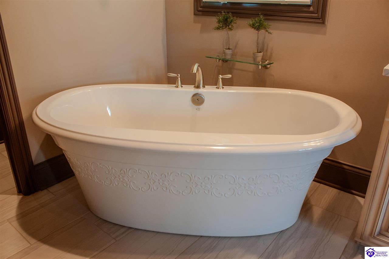 Listing Picture 824 Patriots Landing Lane Falls of Rough, KY 40119 MLS HK25001892