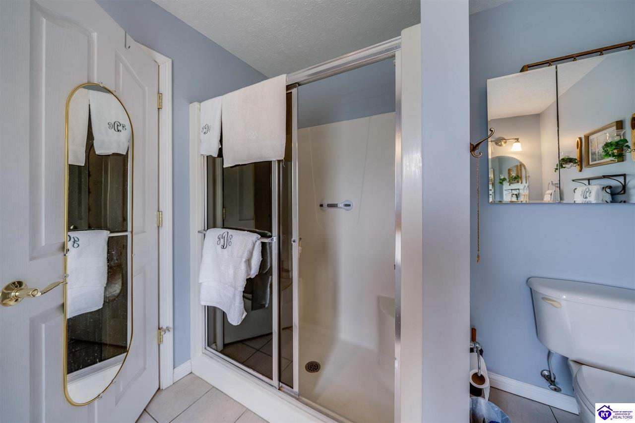 Listing Picture 109 Teri Rose Court Hodgenville, KY 42748 MLS HK25001908