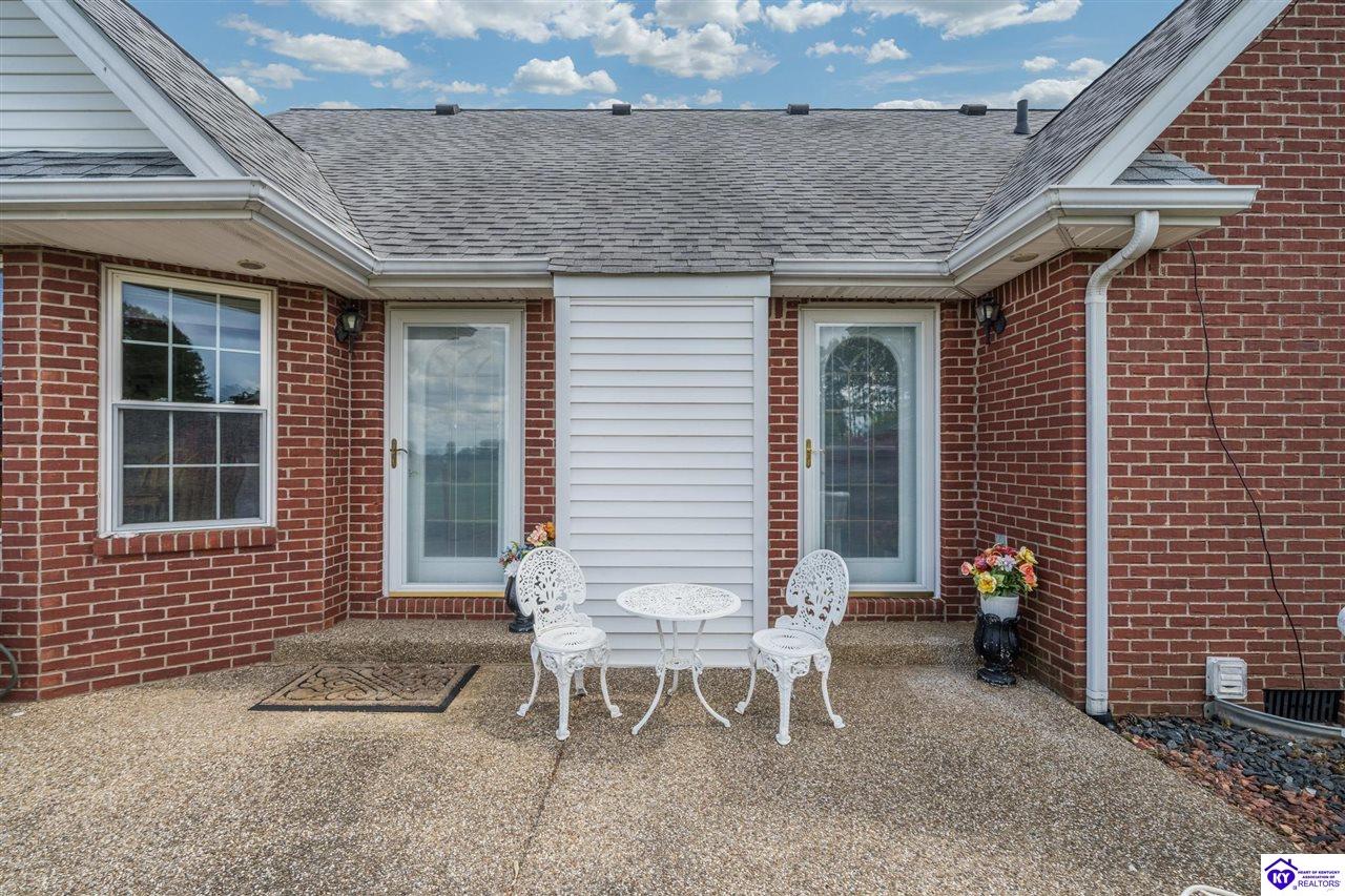 Listing Picture 109 Teri Rose Court Hodgenville, KY 42748 MLS HK25001908