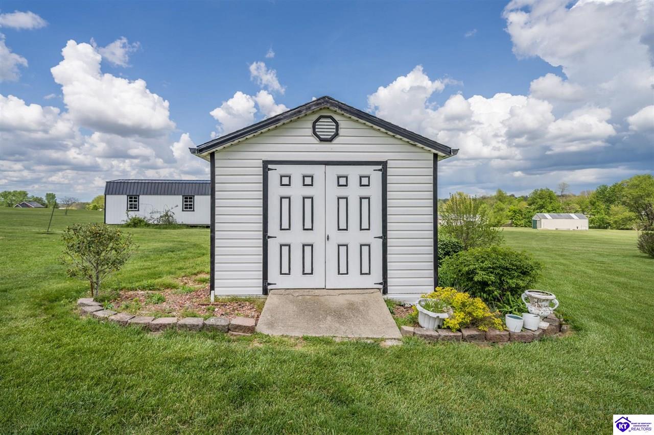 Listing Picture 109 Teri Rose Court Hodgenville, KY 42748 MLS HK25001908