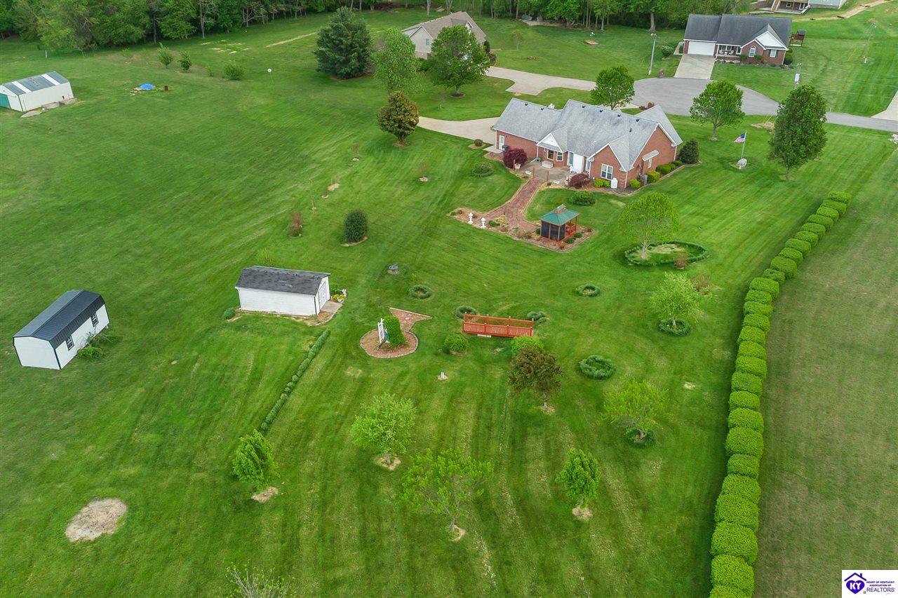 Listing Picture 109 Teri Rose Court Hodgenville, KY 42748 MLS HK25001908