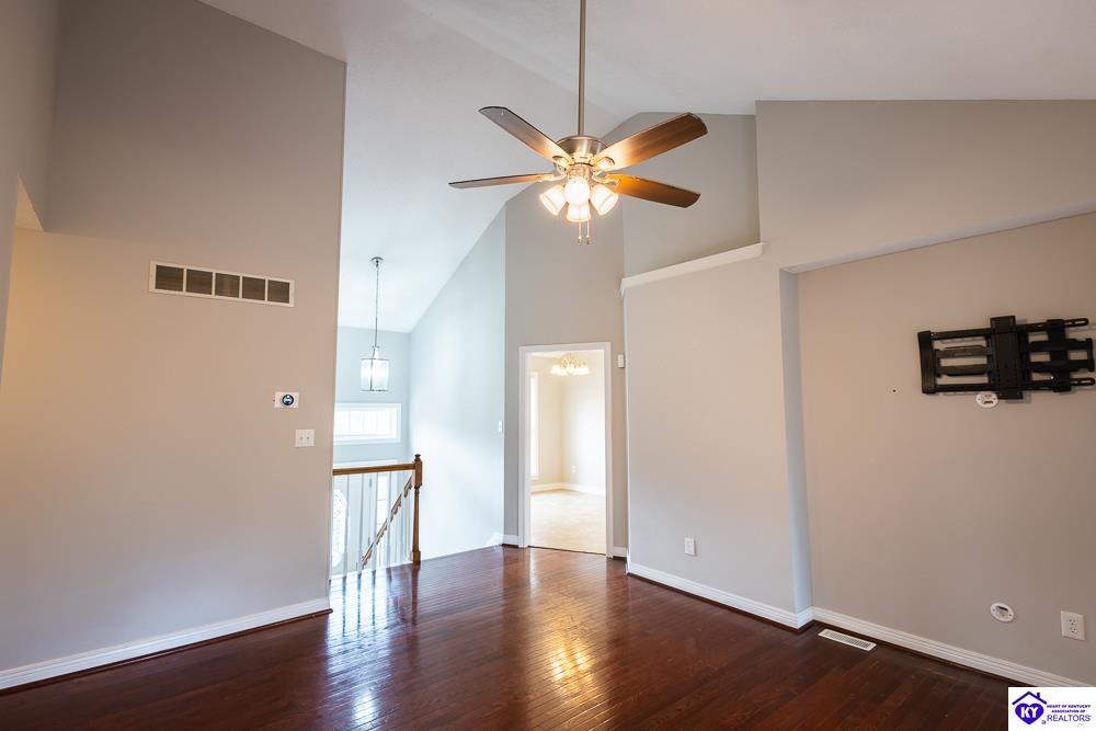 1337 Amanda Jo Drive Elizabethtown, KY 42701 #4
