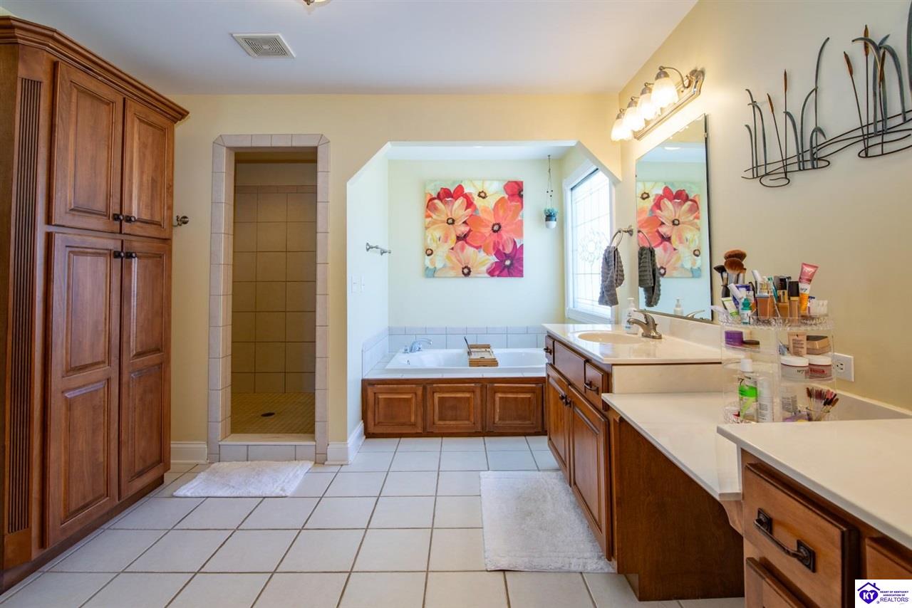 Listing Picture 107 Woodhill Road Bardstown, KY 40004 MLS HK25001952