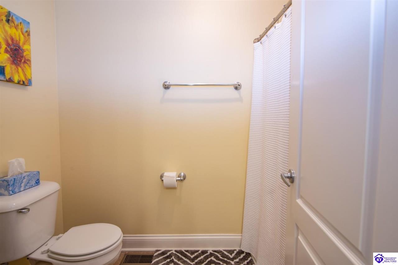 Listing Picture 107 Woodhill Road Bardstown, KY 40004 MLS HK25001952