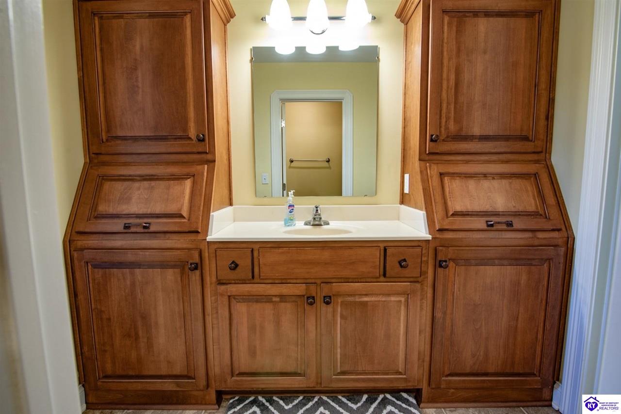 Listing Picture 107 Woodhill Road Bardstown, KY 40004 MLS HK25001952