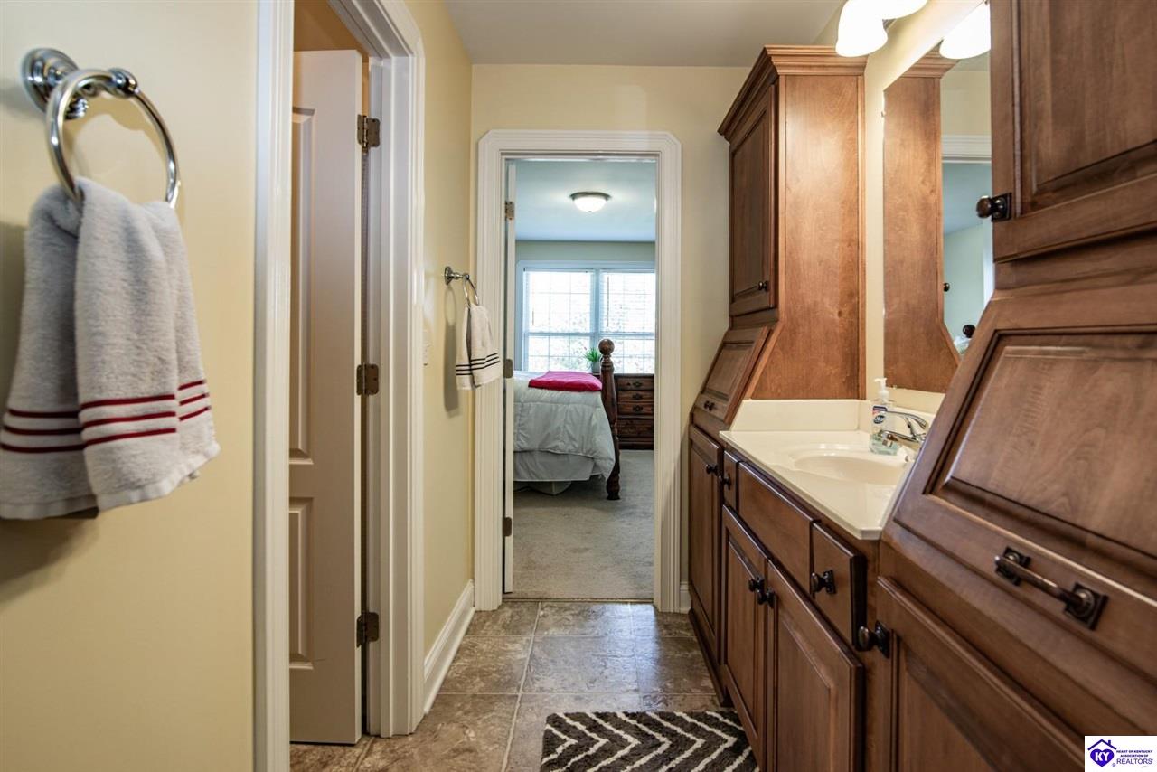 Listing Picture 107 Woodhill Road Bardstown, KY 40004 MLS HK25001952