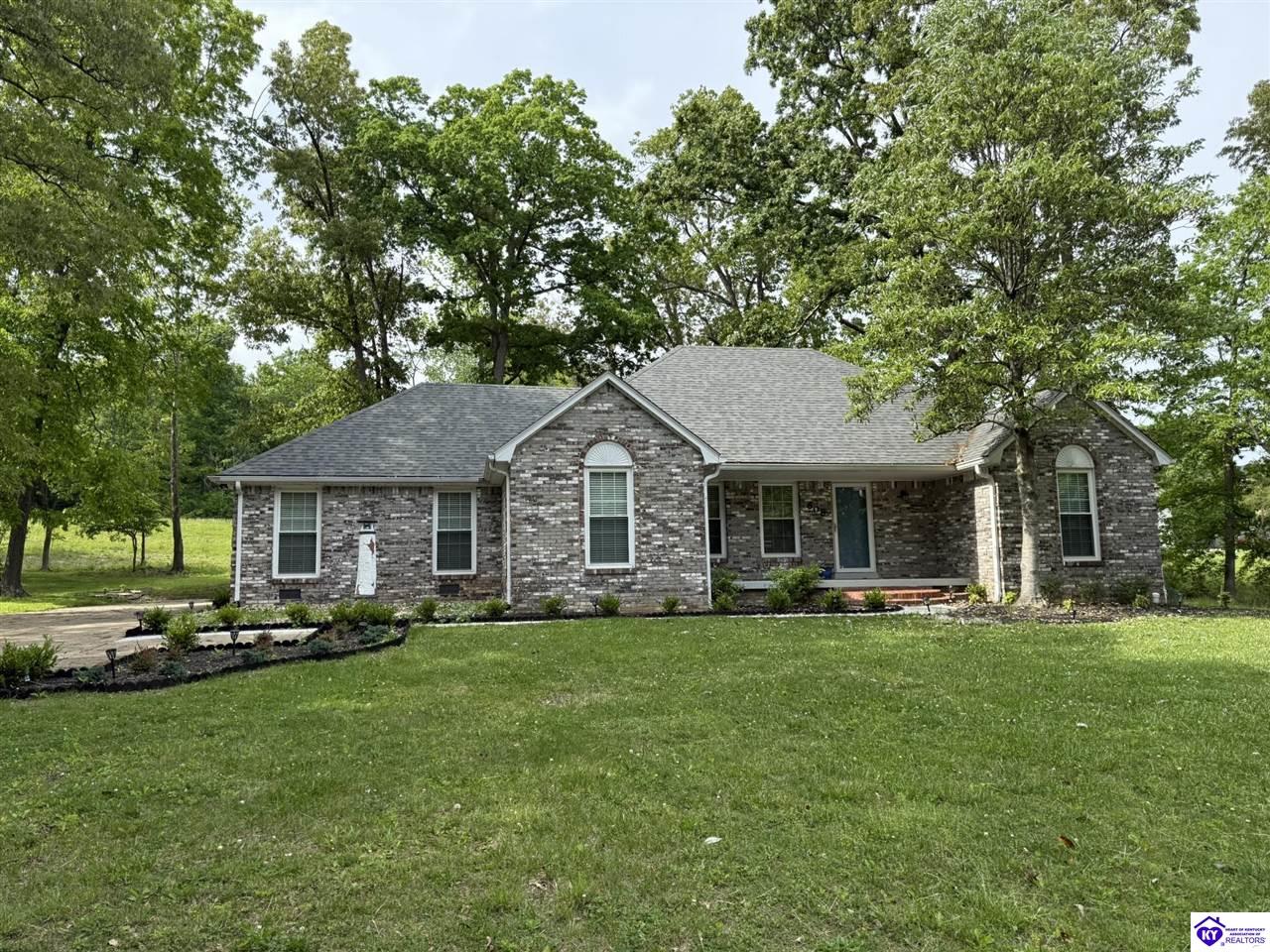 608 Birch DriveElizabethtown, KY 42701