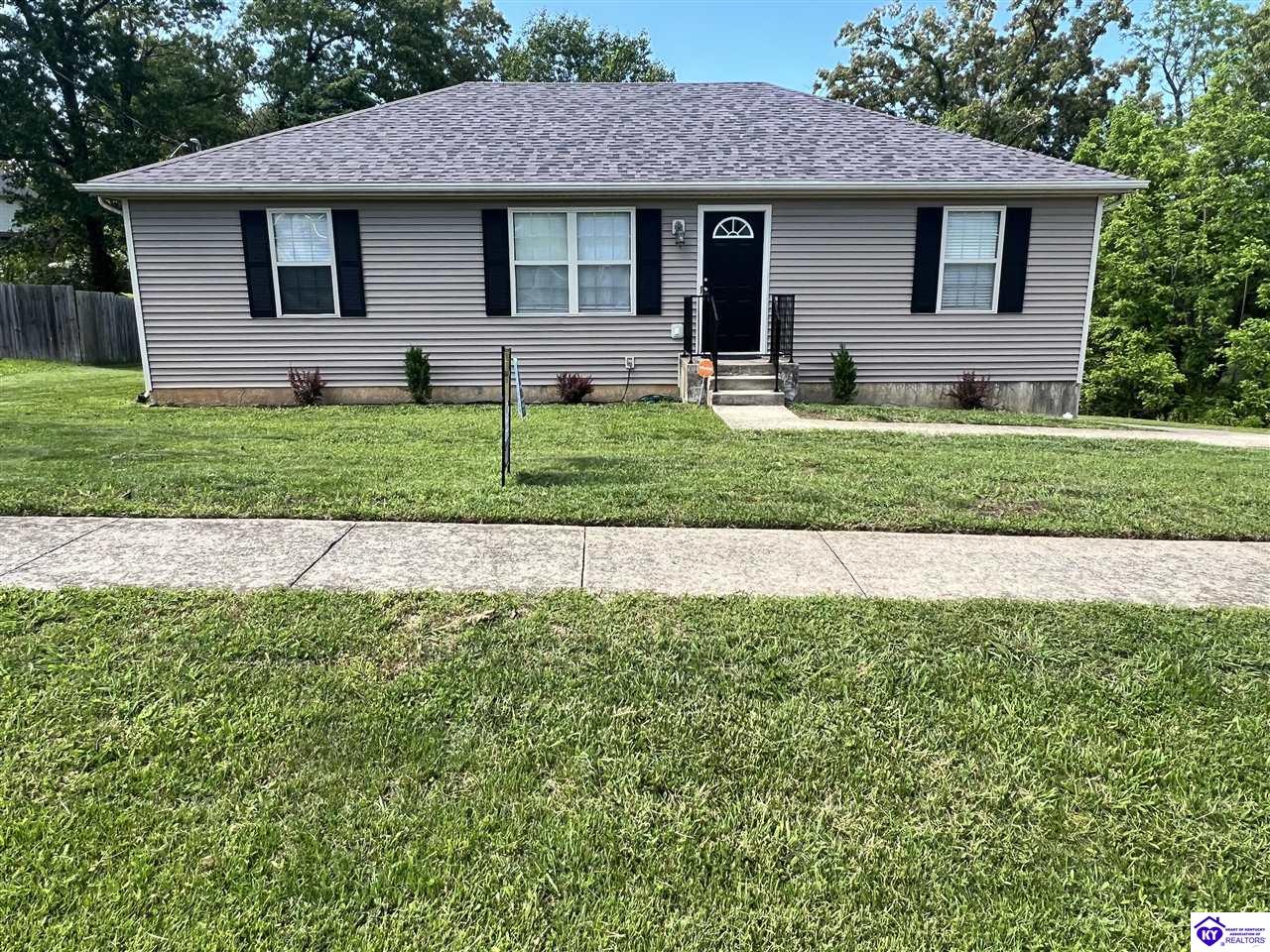 407 Conroe DriveRadcliff, KY 40160