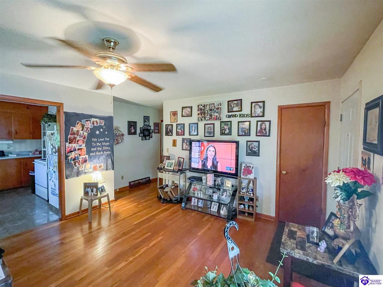 Listing Picture 625 New Street Radcliff, KY 40160 MLS HK25002031