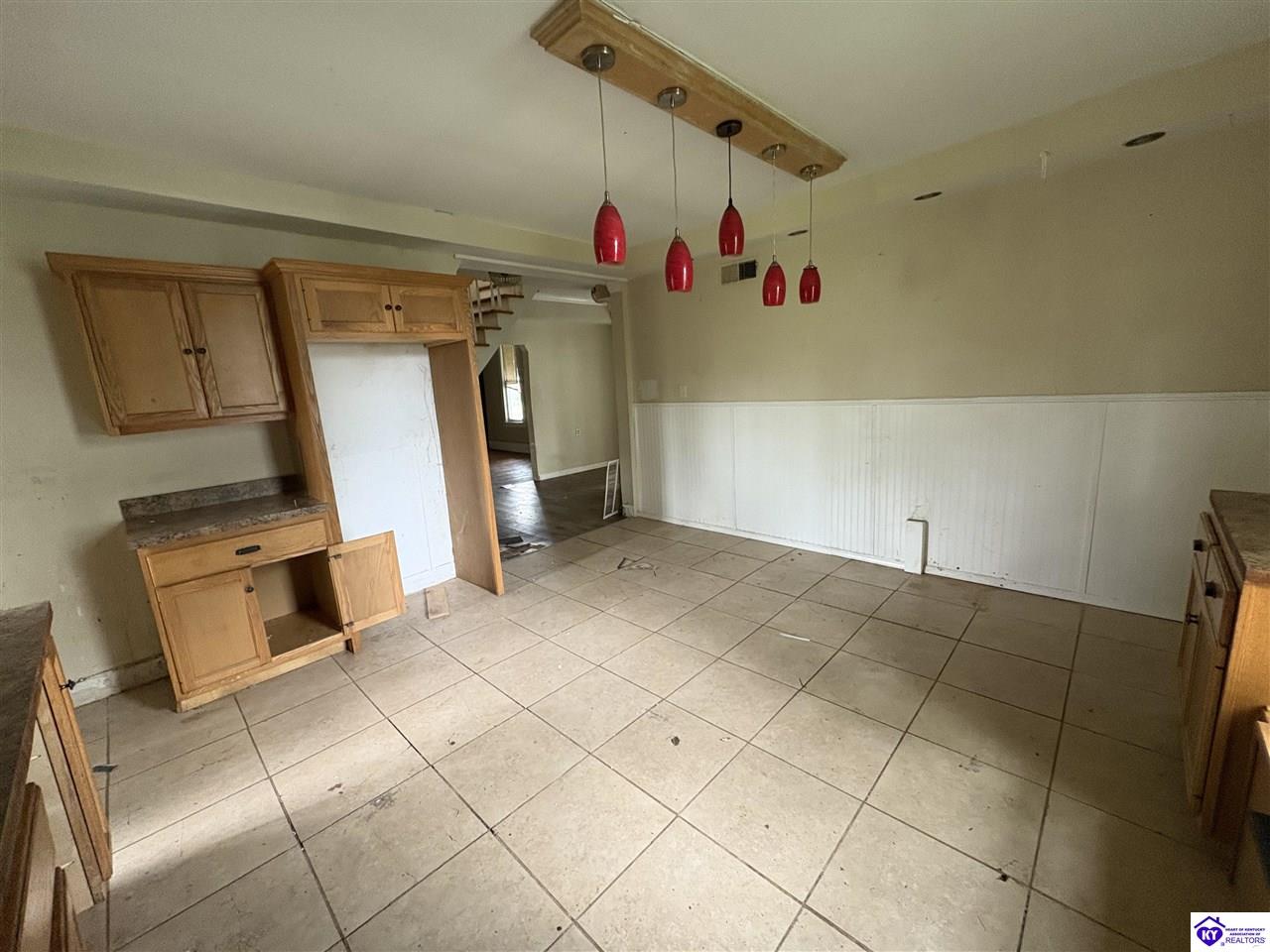 Listing Picture 1535 Bardstown Road Hodgenville, KY 42748 MLS HK25002037