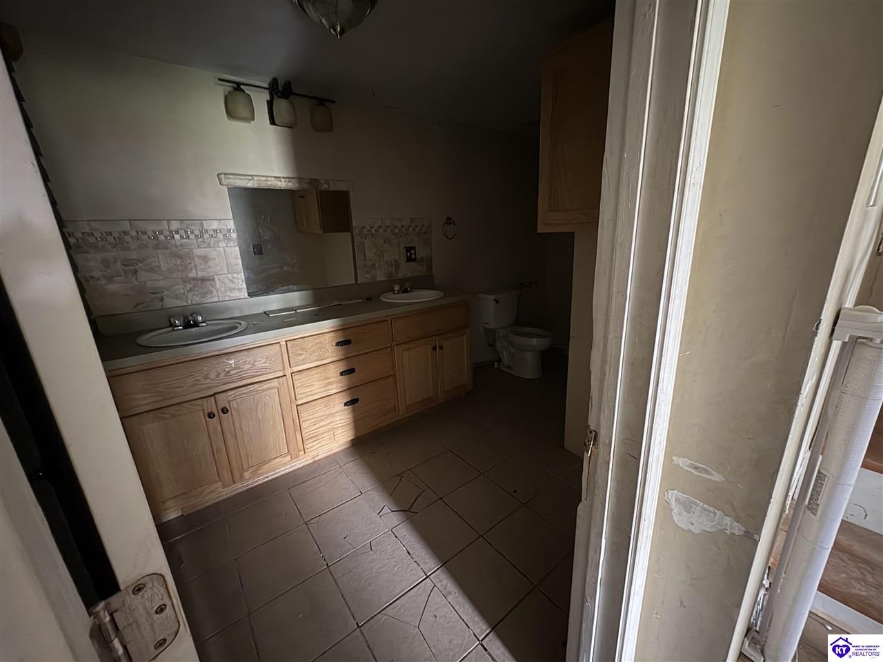 Listing Picture 1535 Bardstown Road Hodgenville, KY 42748 MLS HK25002037