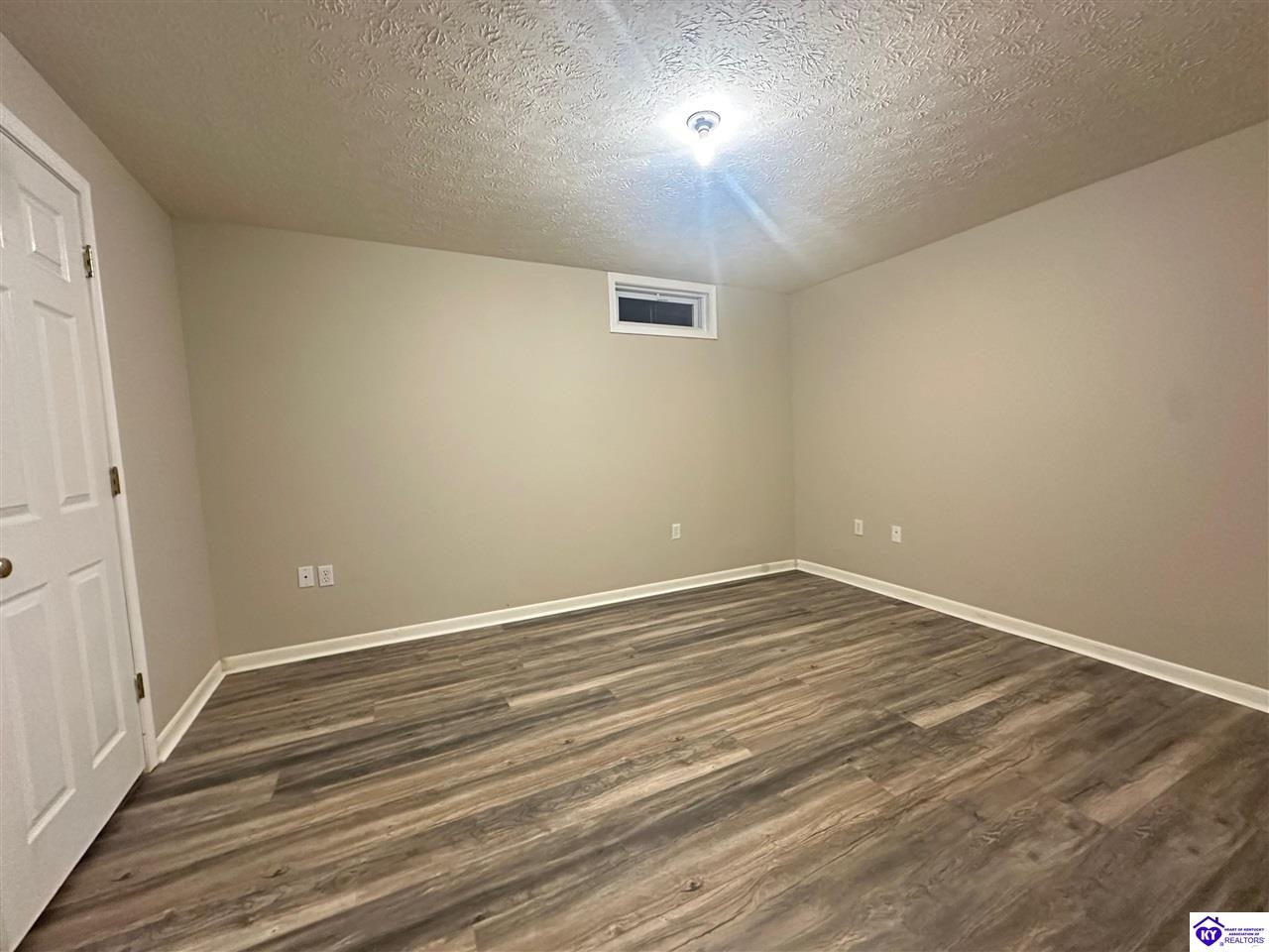 Listing Picture 432 Babe Drive Fairdale, KY 40118 MLS HK25002046