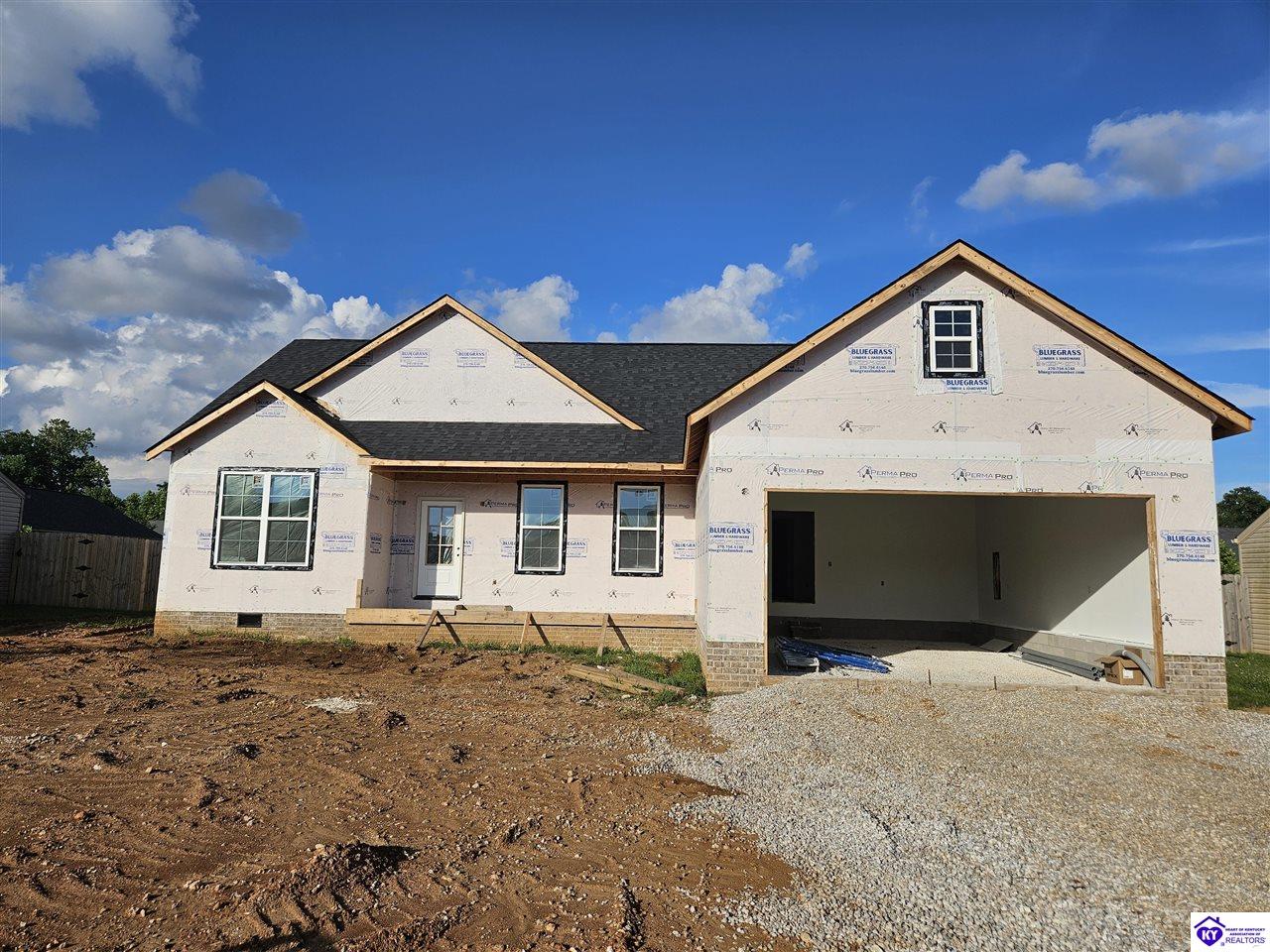 106 Blatina DriveVine Grove, KY 40175
