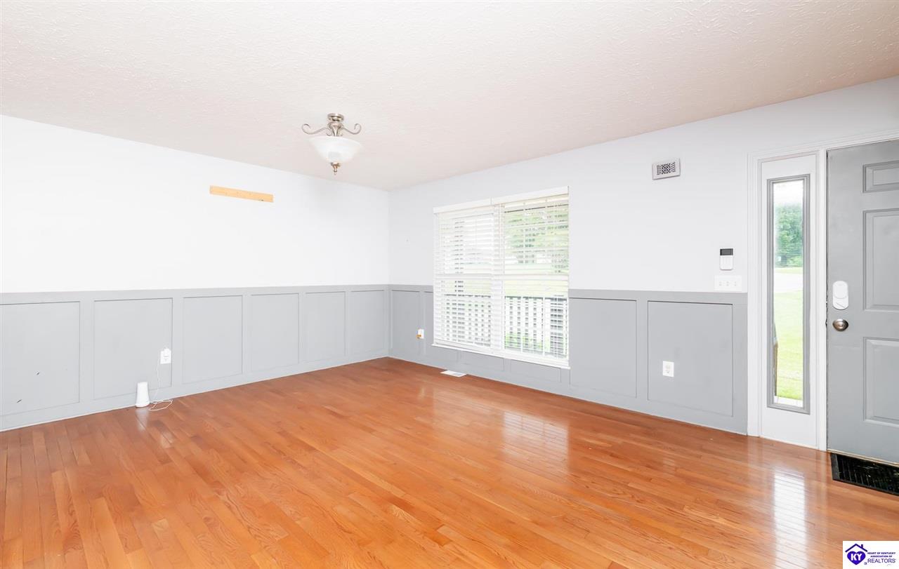 Listing Picture 296 Winterwood Drive Elizabethtown, KY 42701 MLS HK25002071