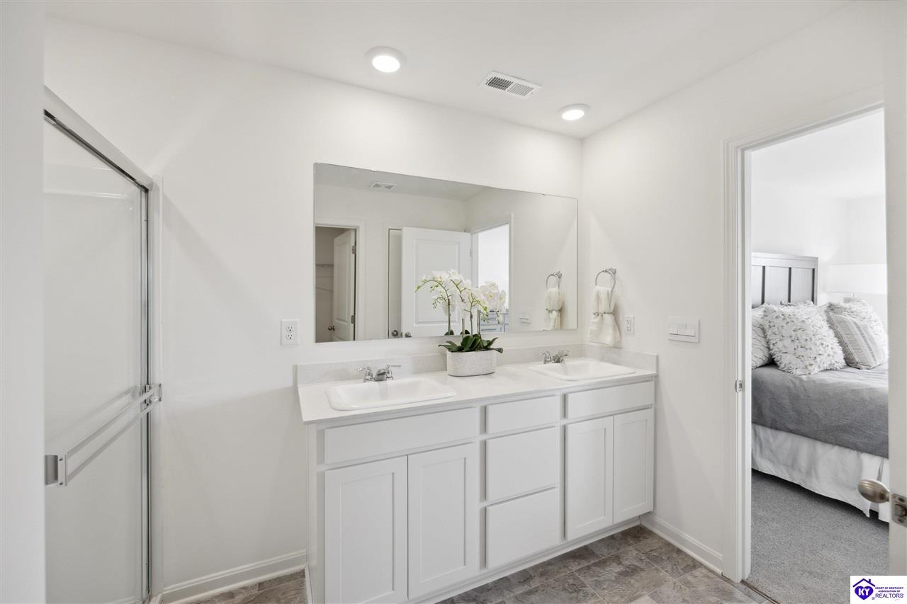 Listing Picture 104 Kendall St Elizabethtown, KY 42701 MLS HK25002111