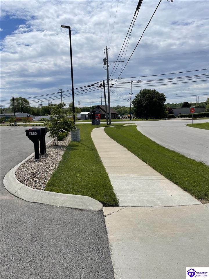 Listing Picture 1750 Leitchfield Road Elizabethtown, KY 42701 MLS HK25002113