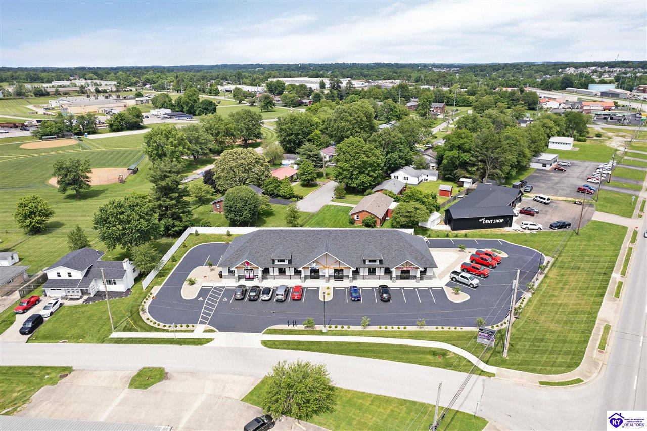 Listing Picture 1750 Leitchfield Road Elizabethtown, KY 42701 MLS HK25002113