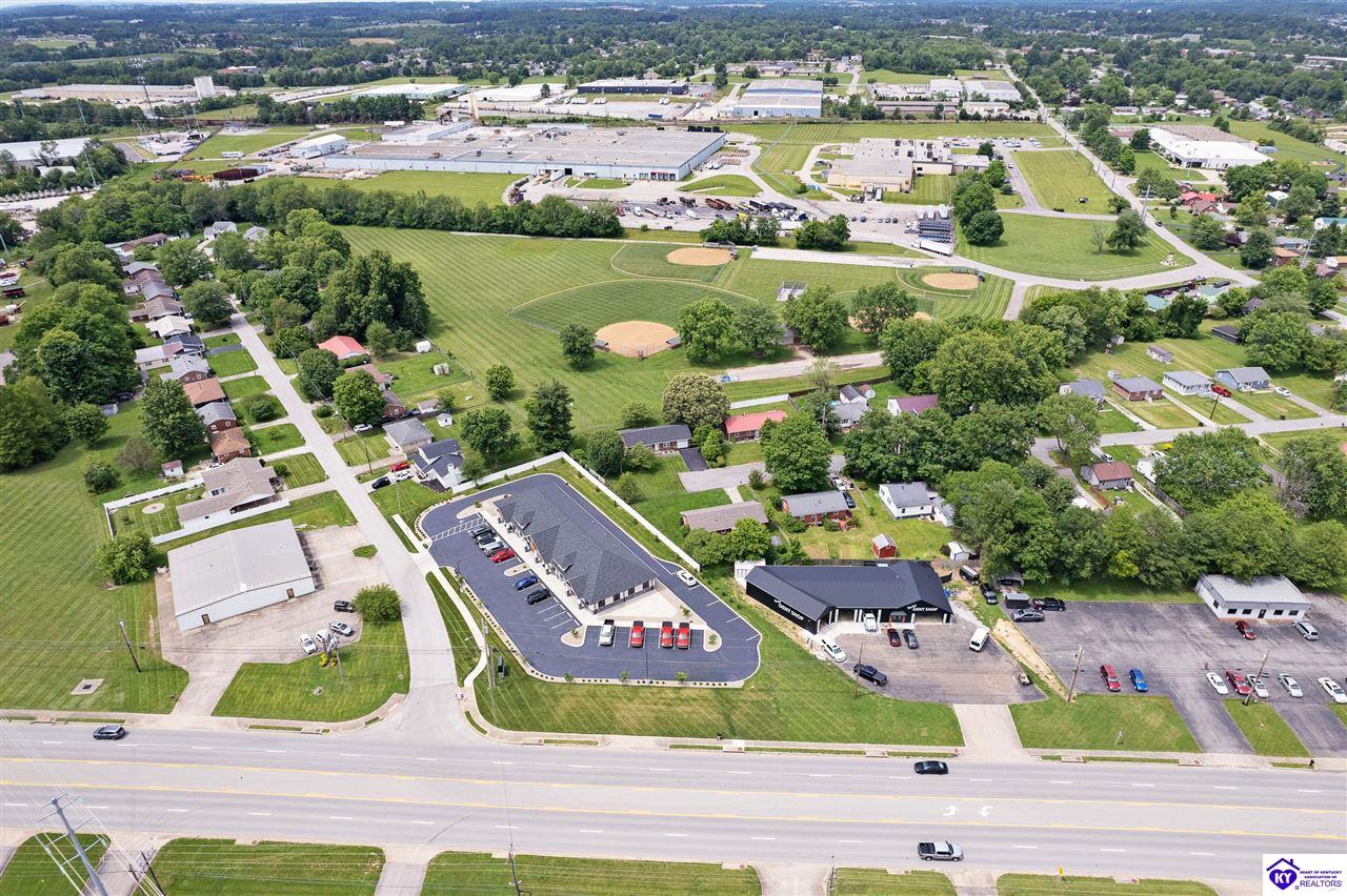 Listing Picture 1750 Leitchfield Road Elizabethtown, KY 42701 MLS HK25002113