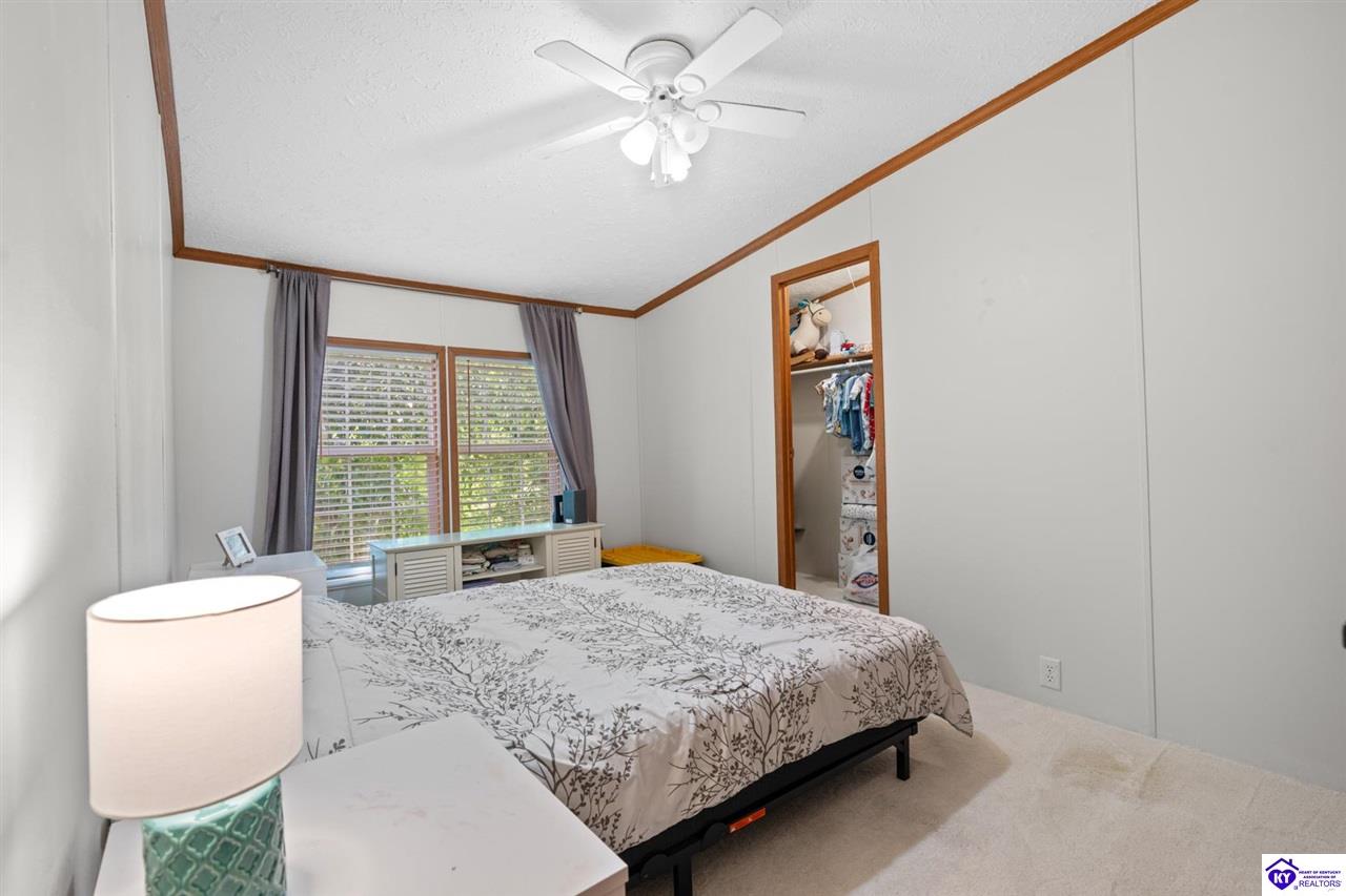 Listing Picture 154 Wildflower Lane Vine Grove, KY 40175 MLS HK25002141