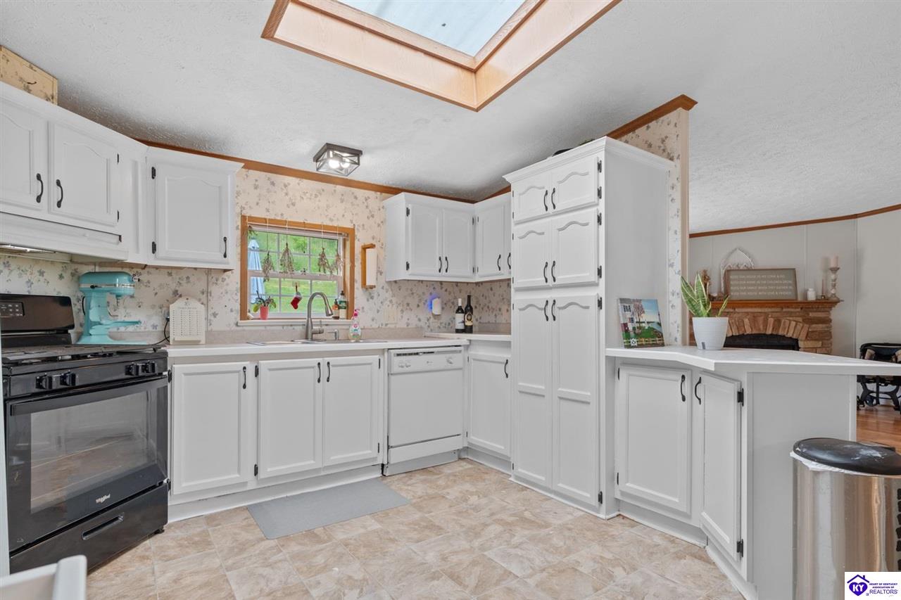 Listing Picture 154 Wildflower Lane Vine Grove, KY 40175 MLS HK25002141
