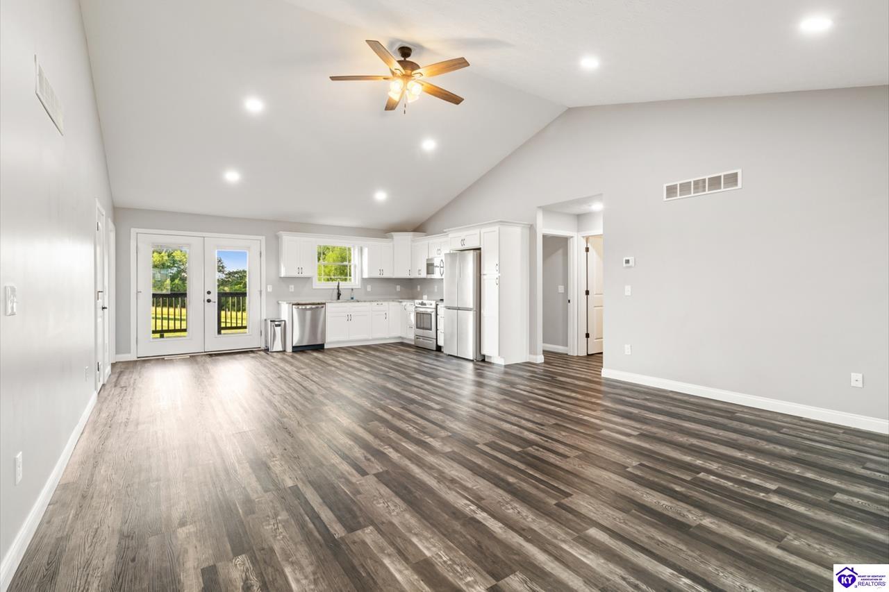 Listing Picture 760 Leafdale Road Hodgenville, KY 42748 MLS HK25002146