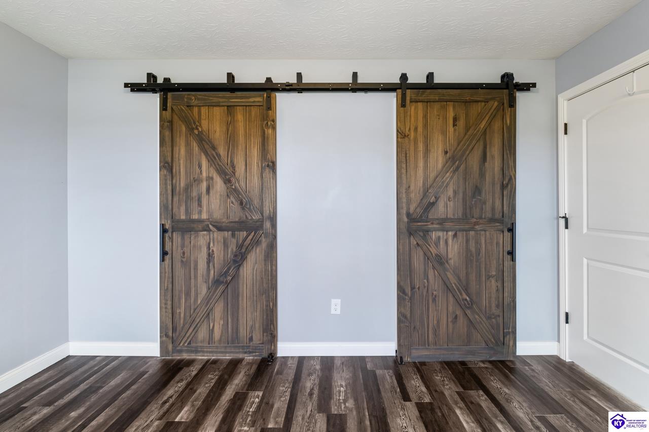 Listing Picture 760 Leafdale Road Hodgenville, KY 42748 MLS HK25002146