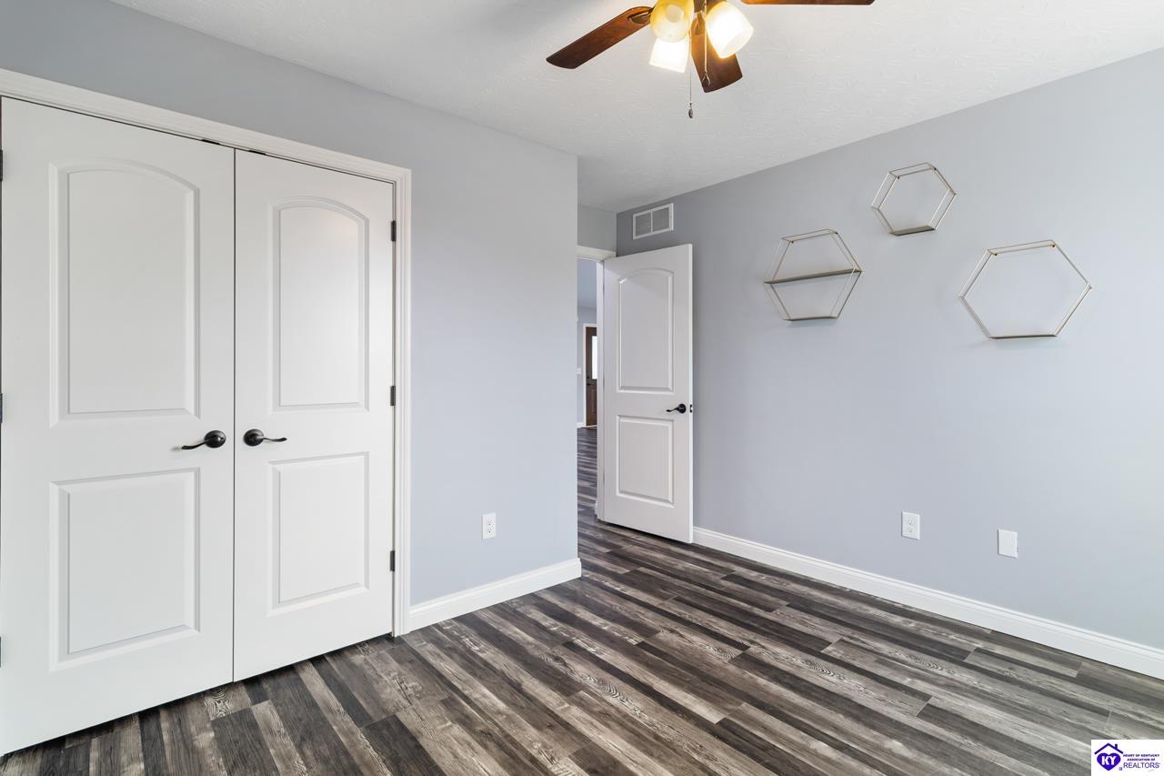 Listing Picture 760 Leafdale Road Hodgenville, KY 42748 MLS HK25002146