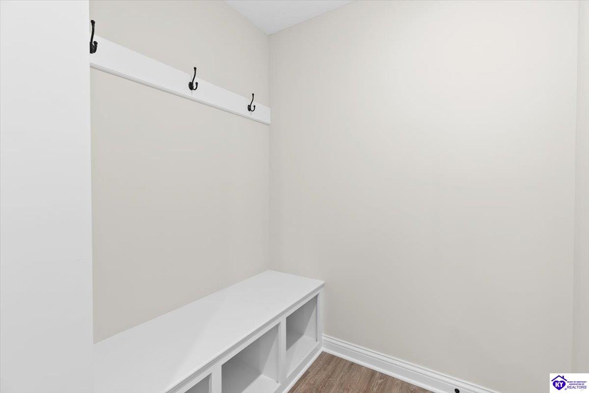 Listing Picture 401 Sandy Circle Elizabethtown, KY 42701 MLS HK25002151